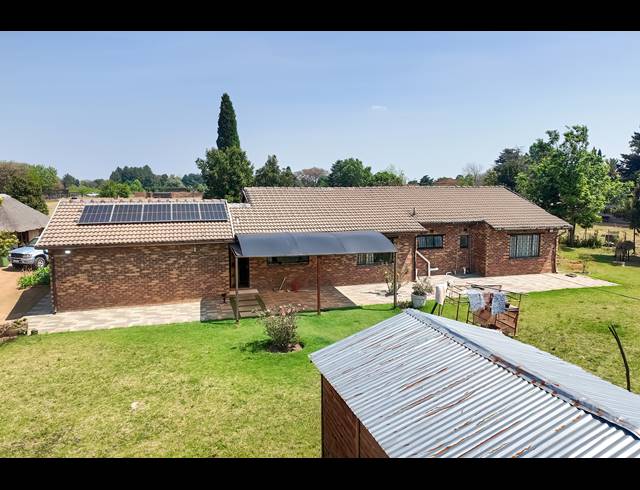 25,000M² SMALLHOLDING FOR SALE IN GLEN AUSTIN AH